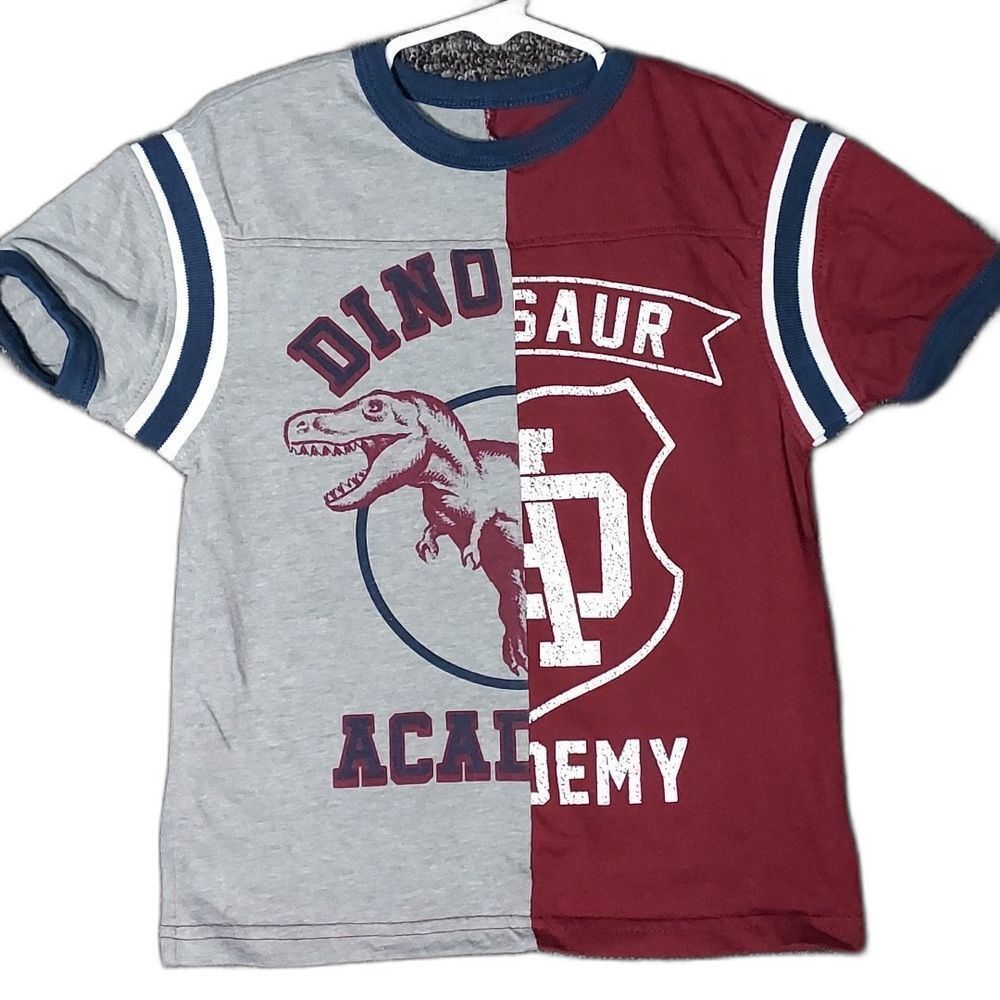 365 Kid's Boy's Size 5 Grey Maroon Graphic T-Shirt Tee Shirt